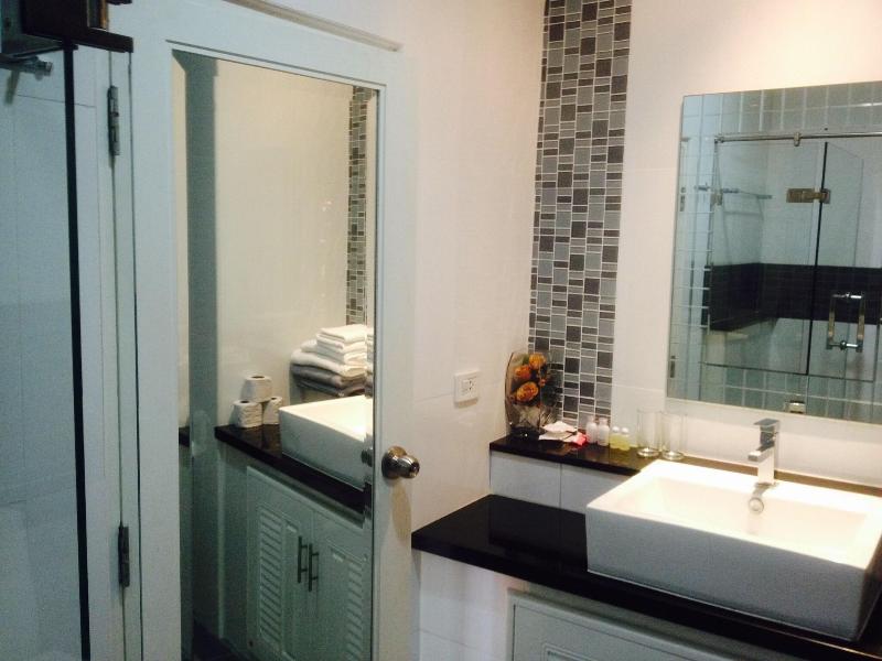 View Talay 6 Condominium by Honey - Oda