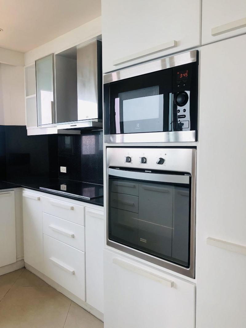View Talay 6 Condominium by Honey - Oda