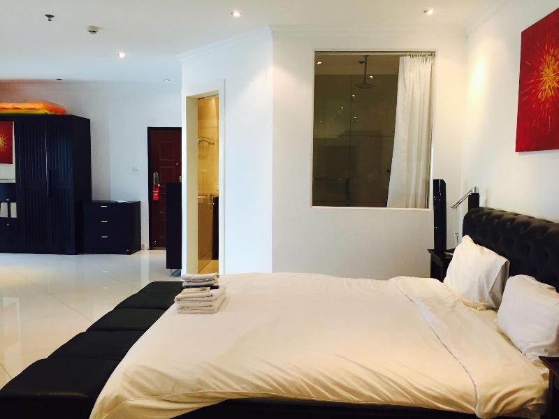 View Talay 6 Condominium by Honey - Oda