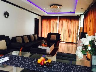 View Talay 6 Condominium by Honey fotoÄŸrafÄ±