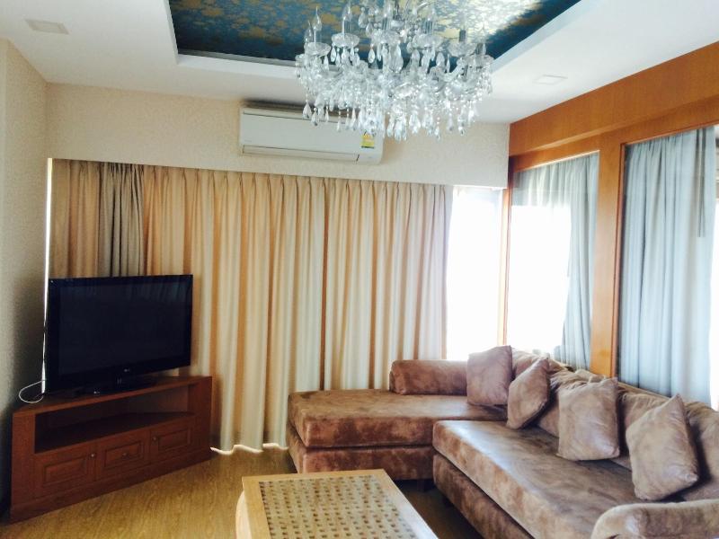 View Talay 6 Condominium by Honey - Oda