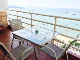 View Talay 6 Condominium by Honey fotoÄŸrafÄ±