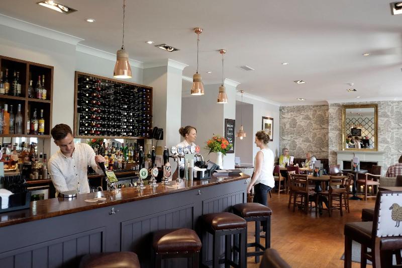 The Fleece - Bar
