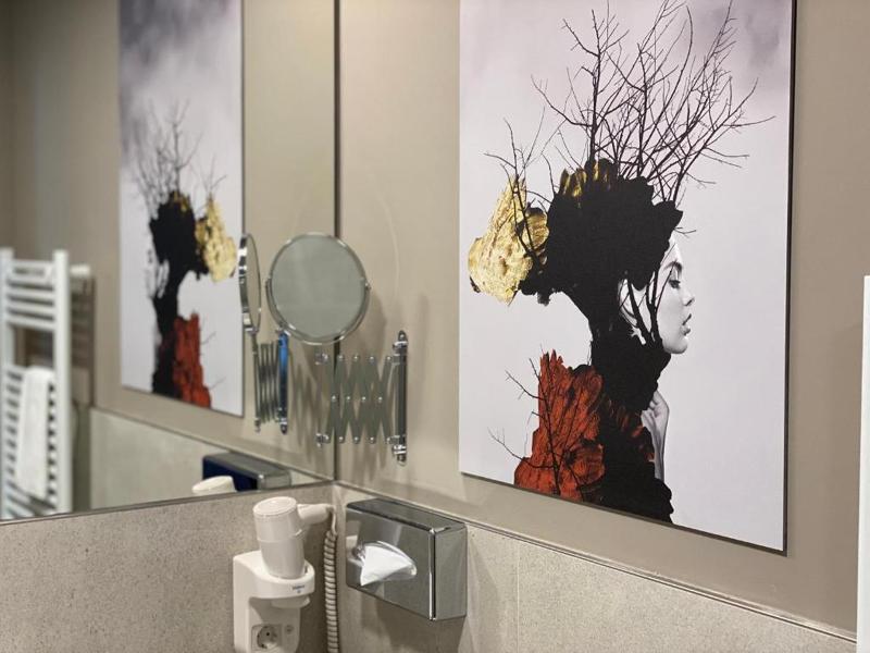Amedia Milan, Trademark Collection by Wyndham - Lobi