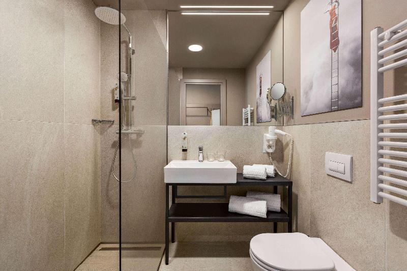 Amedia Milan, Trademark Collection by Wyndham - Oda