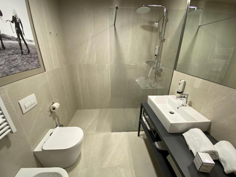 Amedia Milan, Trademark Collection by Wyndham - Oda