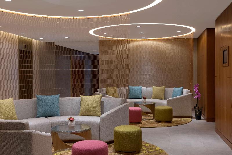 DoubleTree by Hilton Sharjah Waterfront Hotel & Re - Toplantı