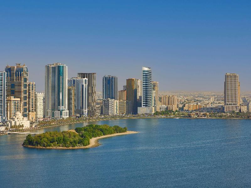 DoubleTree by Hilton Sharjah Waterfront Hotel & Re - Genel