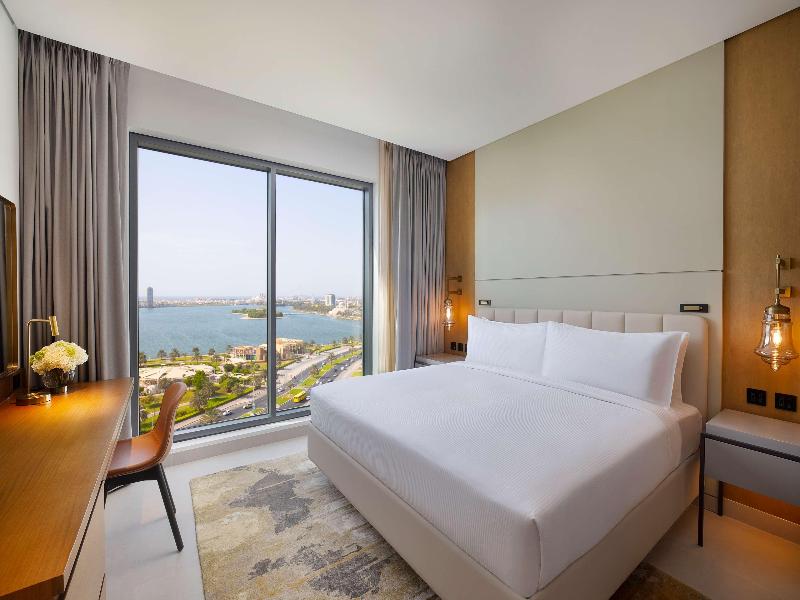 DoubleTree by Hilton Sharjah Waterfront Hotel & Re - Oda
