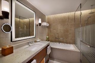 DoubleTree by Hilton Sharjah Waterfront Hotel & Re fotoÄŸrafÄ±