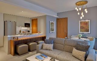 DoubleTree by Hilton Sharjah Waterfront Hotel & Re fotoÄŸrafÄ±
