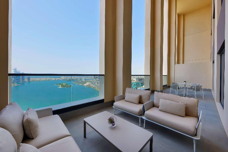 DoubleTree by Hilton Sharjah Waterfront Hotel & Re - Oda