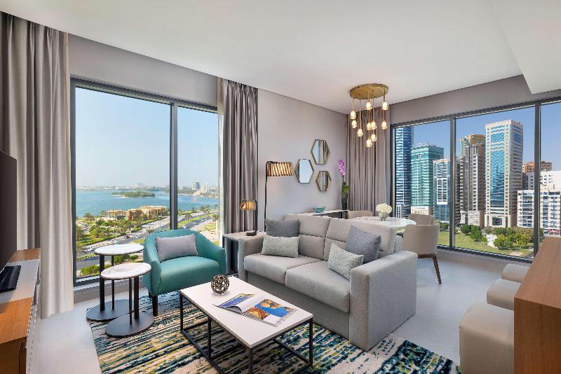 DoubleTree by Hilton Sharjah Waterfront Hotel & Re - Oda