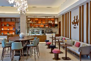 DoubleTree by Hilton Sharjah Waterfront Hotel & Re fotoÄŸrafÄ±
