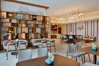 DoubleTree by Hilton Sharjah Waterfront Hotel & Re fotoÄŸrafÄ±