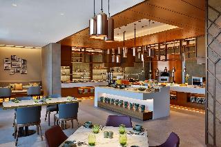 DoubleTree by Hilton Sharjah Waterfront Hotel & Re fotoÄŸrafÄ±
