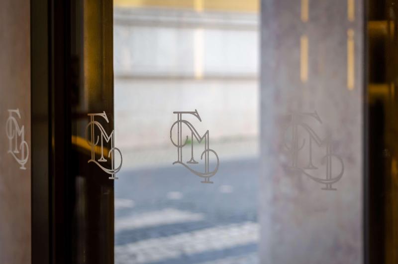The Emerald House Lisbon, Curio Collection by Hilt - Lobi