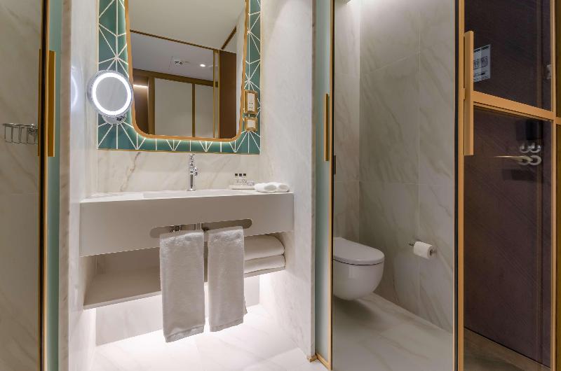 The Emerald House Lisbon, Curio Collection by Hilt - Oda