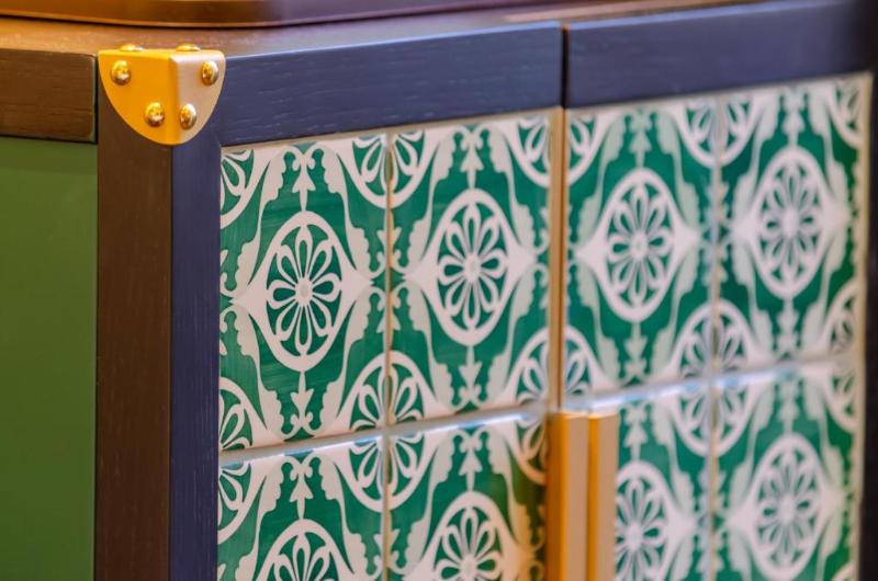 The Emerald House Lisbon, Curio Collection by Hilt - Oda