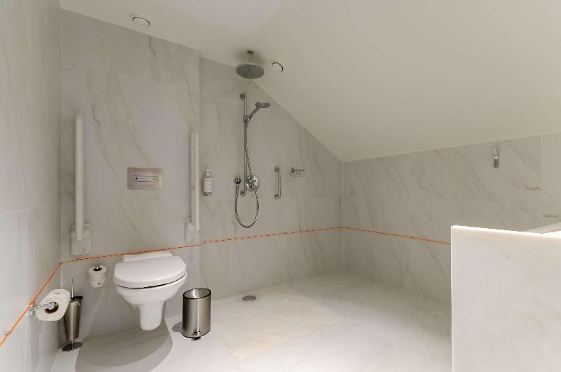 The Emerald House Lisbon, Curio Collection by Hilt - Oda