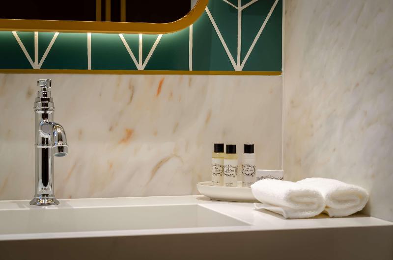 The Emerald House Lisbon, Curio Collection by Hilt - Oda