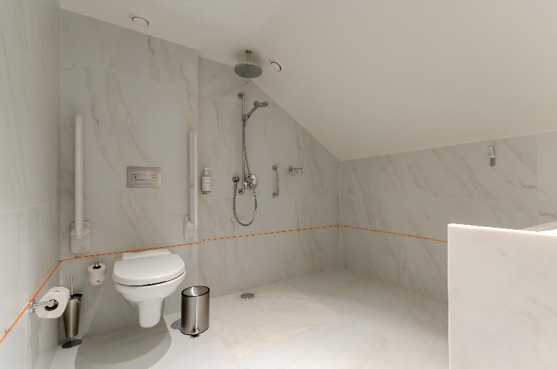 The Emerald House Lisbon, Curio Collection by Hilt - Oda