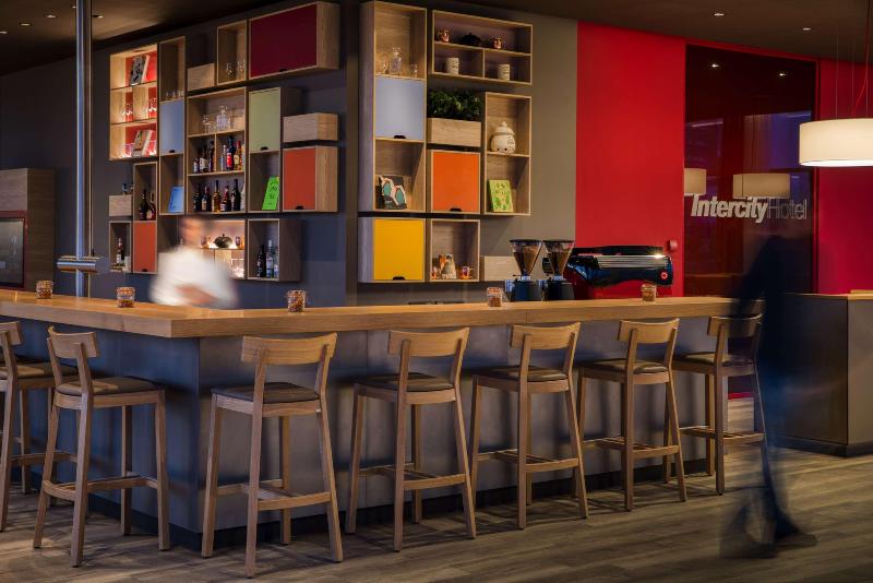IntercityHotel Amsterdam Airport - Bar