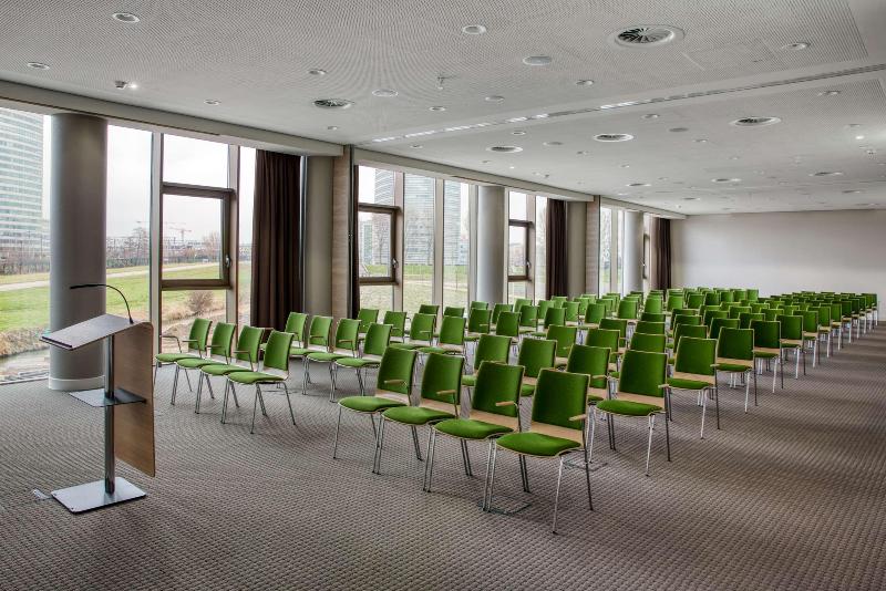 IntercityHotel Amsterdam Airport - Toplantı