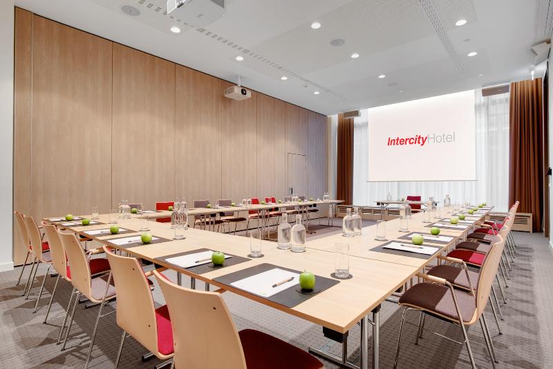 IntercityHotel Amsterdam Airport - Toplantı