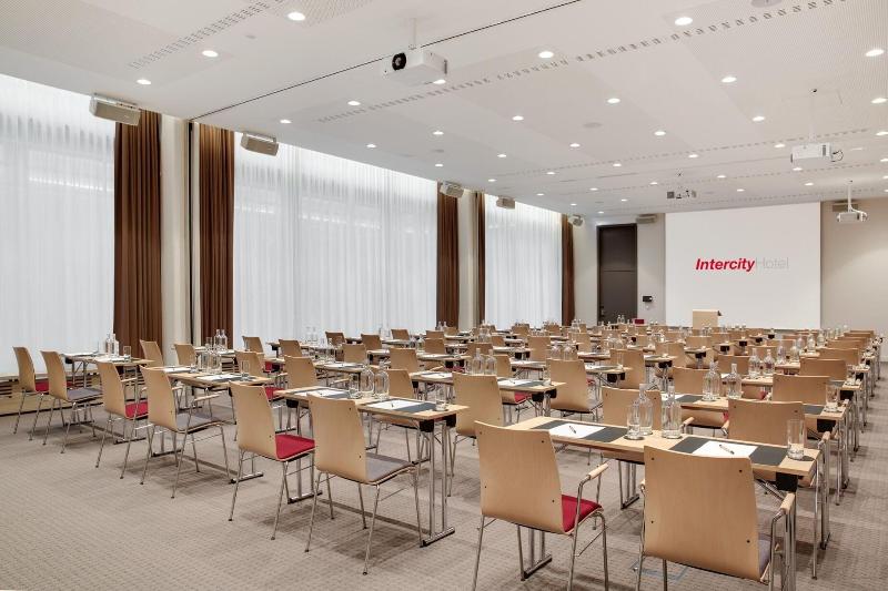 IntercityHotel Amsterdam Airport - Toplantı