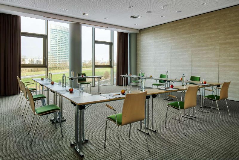 IntercityHotel Amsterdam Airport - Toplantı