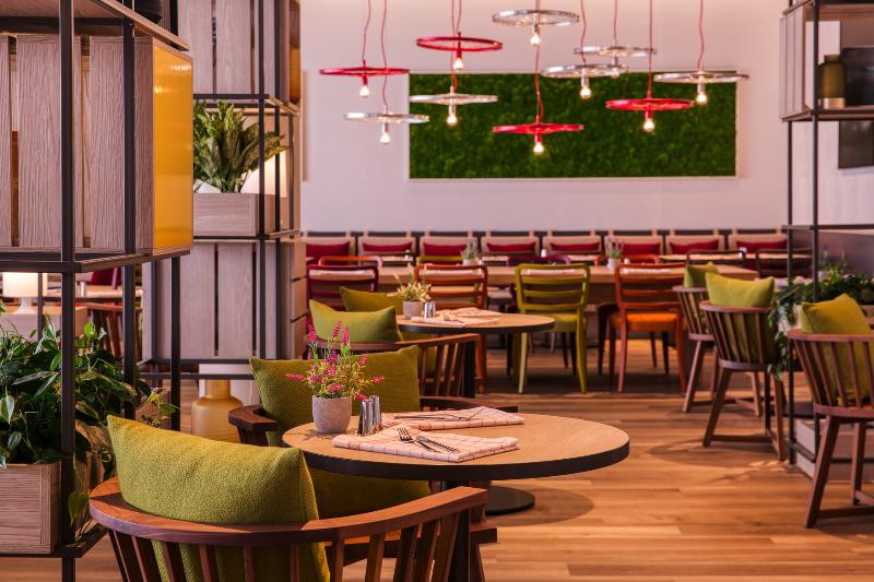 IntercityHotel Amsterdam Airport - Restoran
