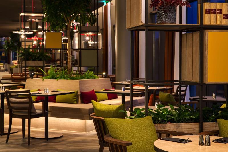 IntercityHotel Amsterdam Airport - Restoran