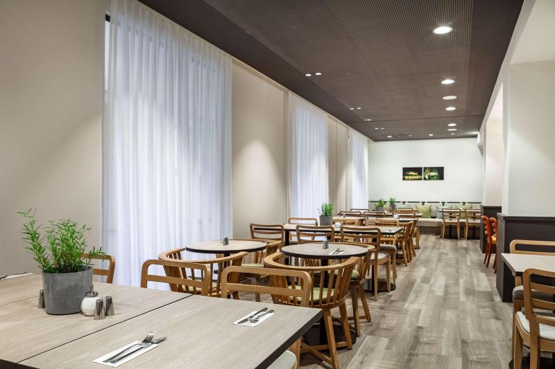 IntercityHotel Dortmund - Genel