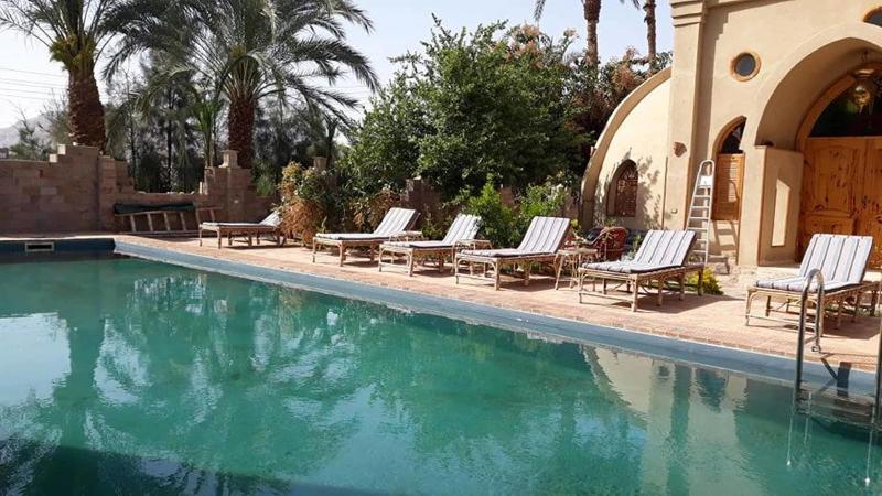 Embrace Hotel - Genel