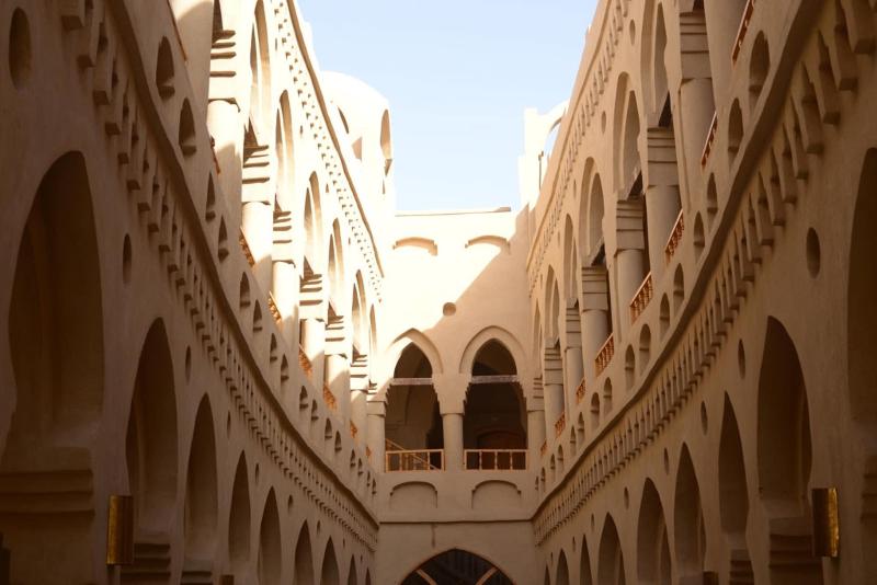 Embrace Hotel - Genel