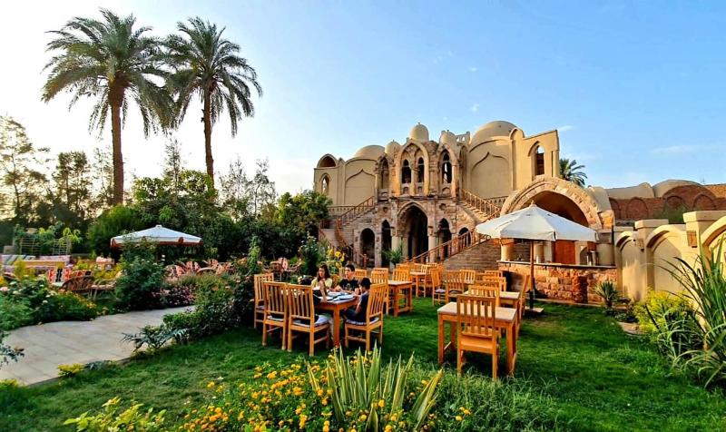 Embrace Hotel - Genel