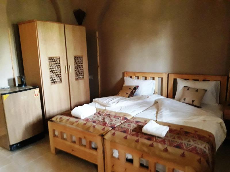 Embrace Hotel - Oda