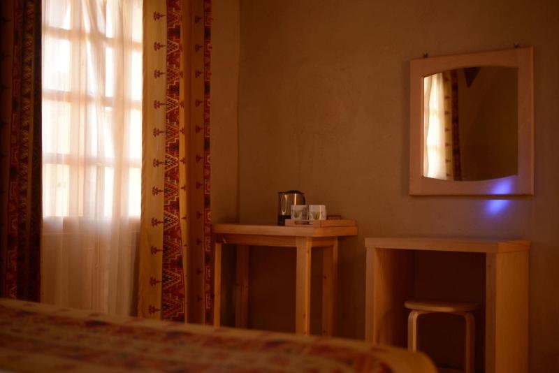 Embrace Hotel - Oda