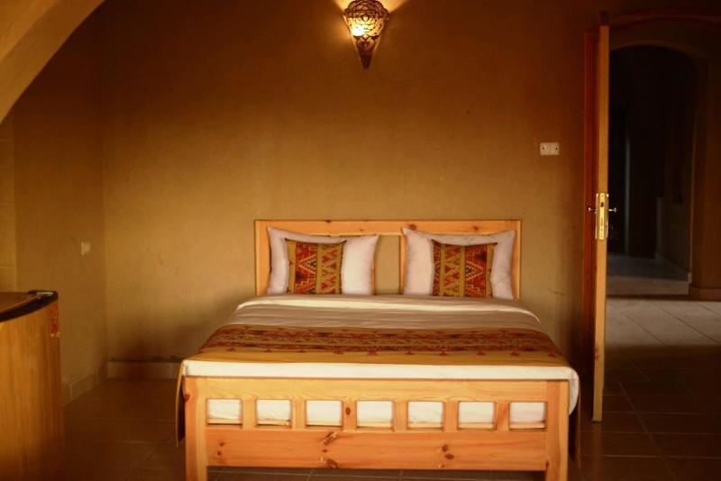 Embrace Hotel - Oda