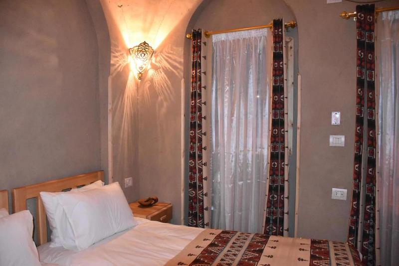 Embrace Hotel - Oda