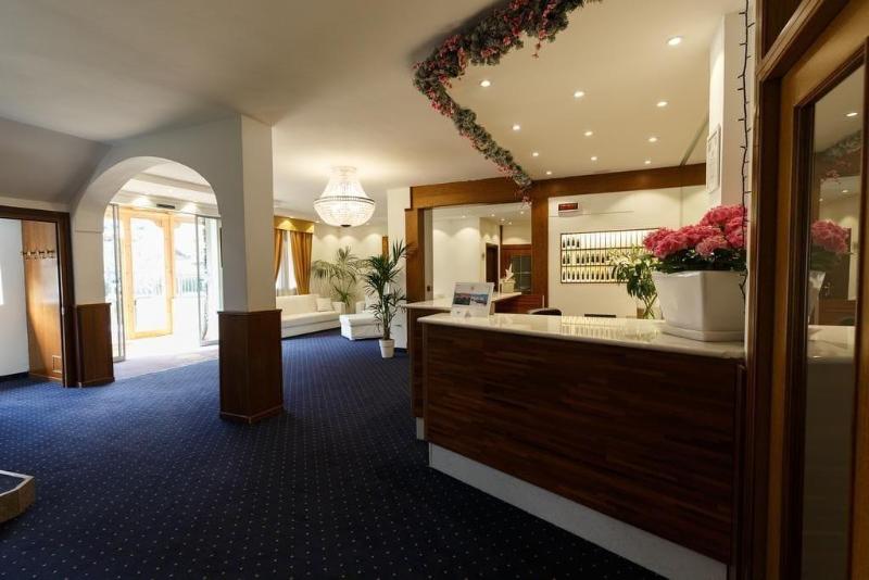 Olympic Regina Hotel - Lobi
