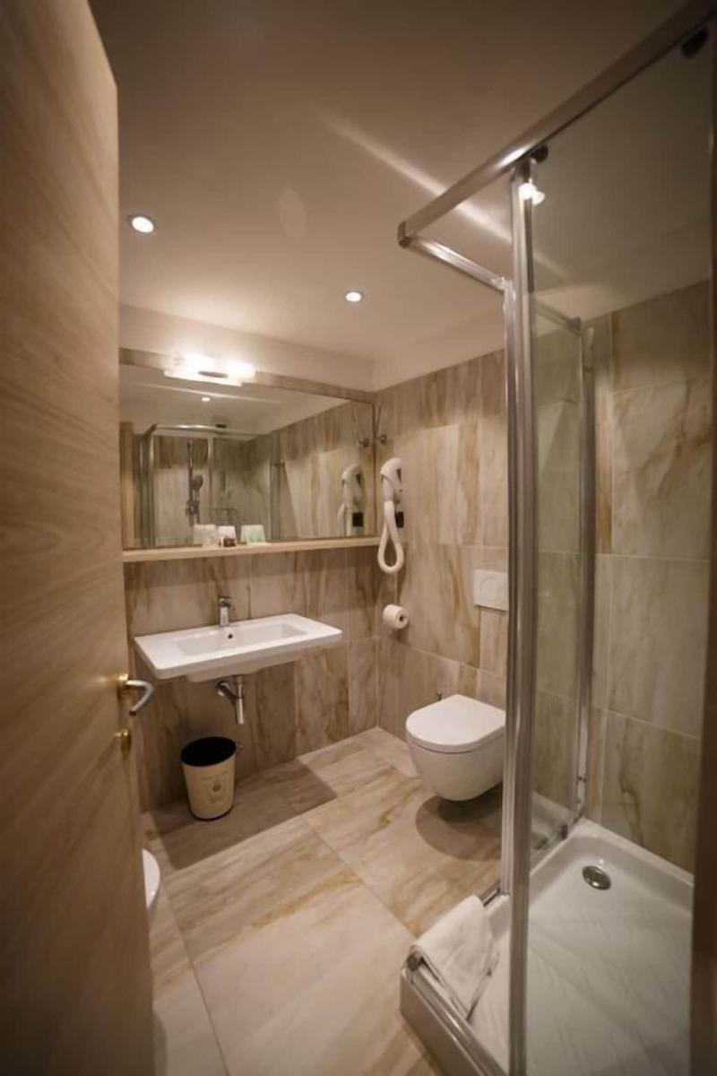 Olympic Regina Hotel - Oda