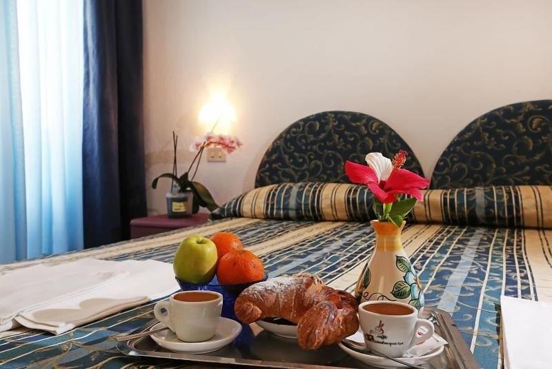 Hotel Residence Sant'Angelo - Oda