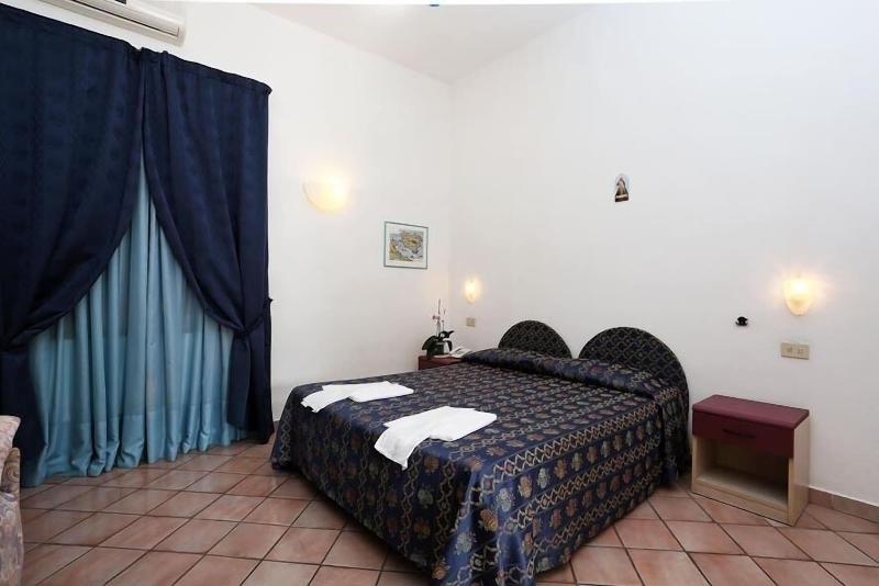 Hotel Residence Sant'Angelo - Oda