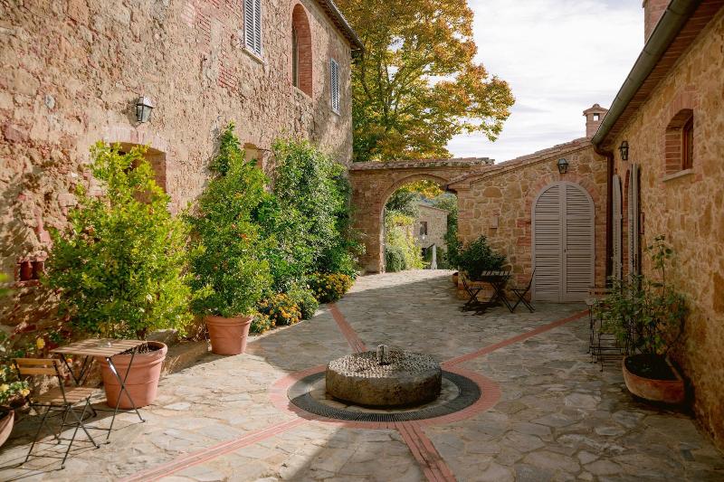 Borgo Sant'Ambrogio Resort - Genel