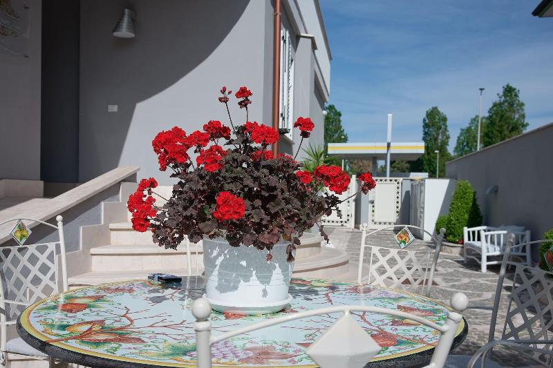 Rome Airport Inn - Genel