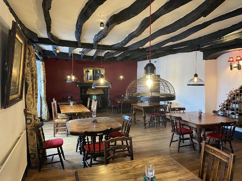 The Tree Inn - Restoran