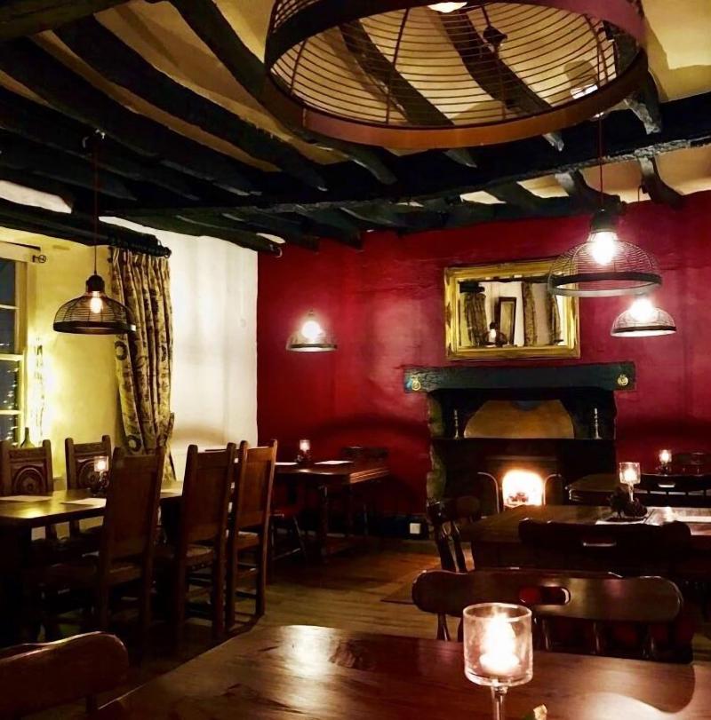 The Tree Inn - Restoran