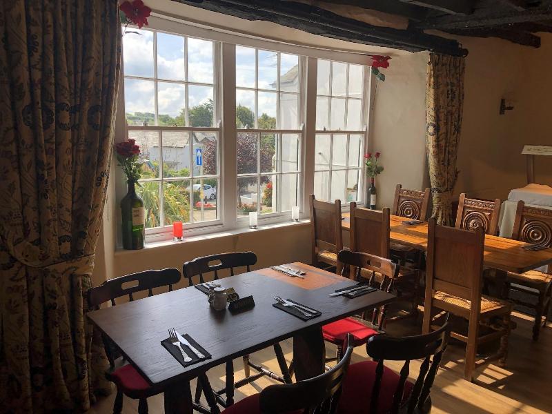 The Tree Inn - Restoran